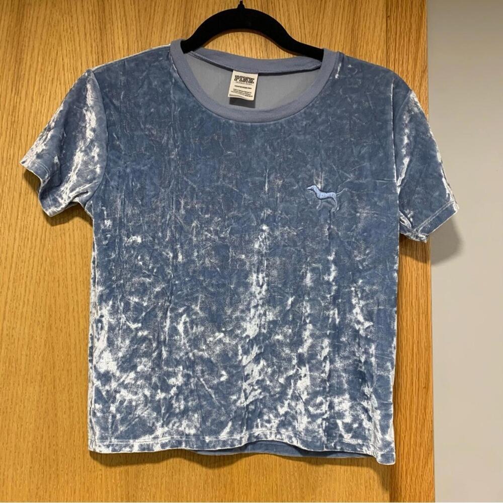 Pink Victoria's Secret Cropped Tee Shirt in Blue Crushed Velvet - Size XS
